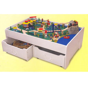 101 Pc Deluxe Train Set 17429 (KK)