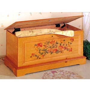 Pine Finish Cedar Chest 4693(CO)