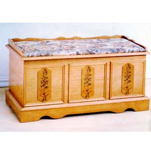 Cedar Chest With Seat Cushion 5696 (IEM)