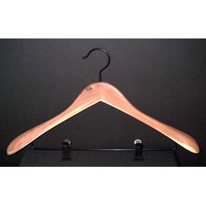 Suit Cedar Hanger With Clips CDD8922 (PM)
