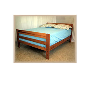 Aspen Hardwood Single Bed RU1_(RM)