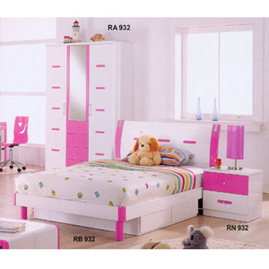 Youth Bedroom Set In Pink And White R932_ (DS)